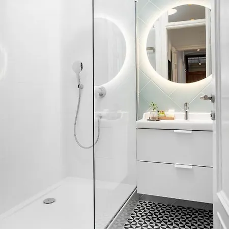 Apartment Grey Pearl Split